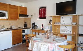 Studio Saint Gervais D'En Haut By Interhome